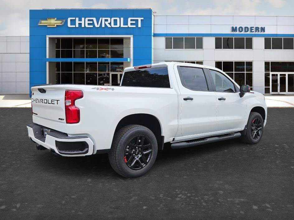 New 2026 Summit White Chevrolet RST image 5