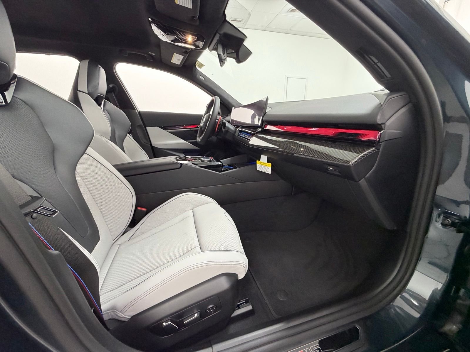 New 2026 Special Order Color BMW Base image 73