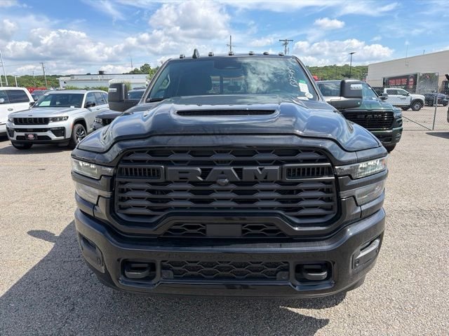 New 2026 Diamond Black Crystal Pearl-Coat Exterior Paint RAM Black Express image 2