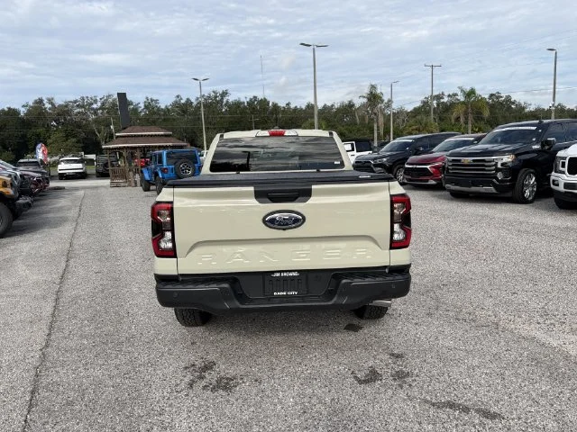 Used 2026 Beige Ford XLT image 5
