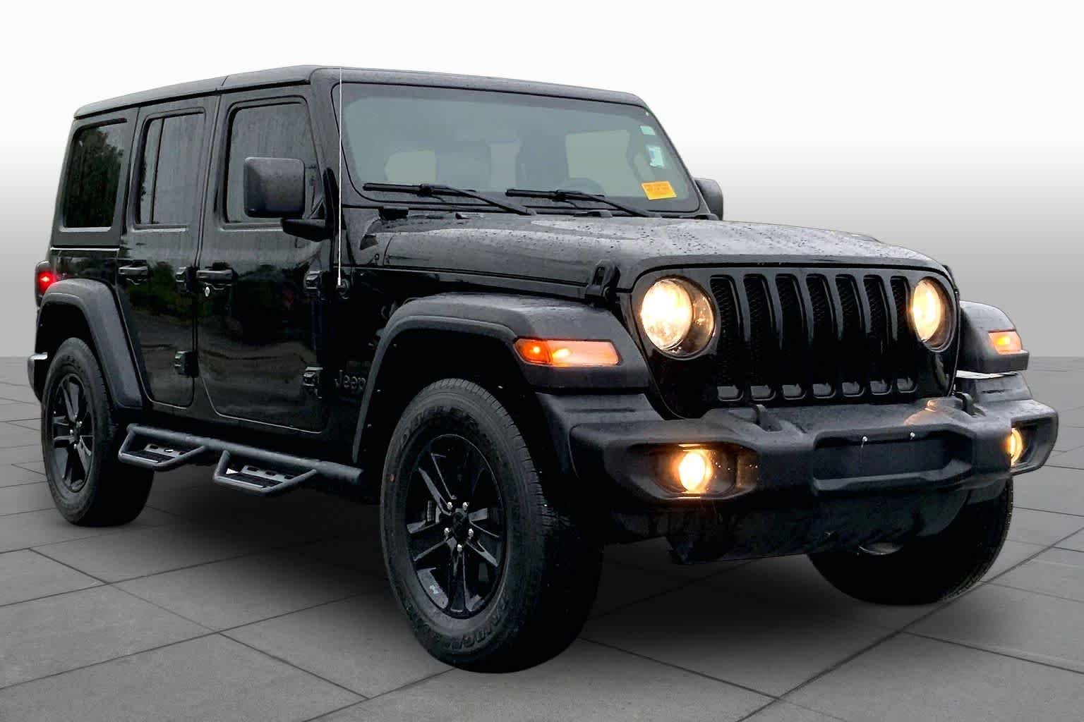 Used 2023 Black Clearcoat Jeep Sport Altitude image 3