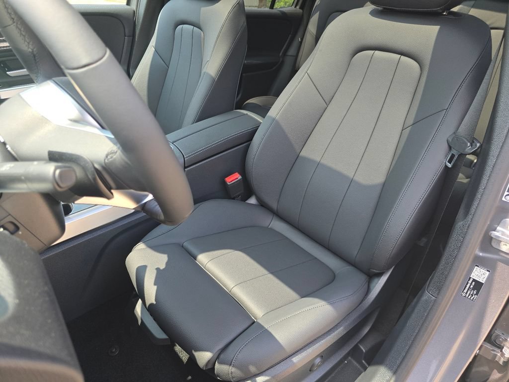 New 2026 Mountain Grey Metallic Mercedes-Benz GLB 250 image 62