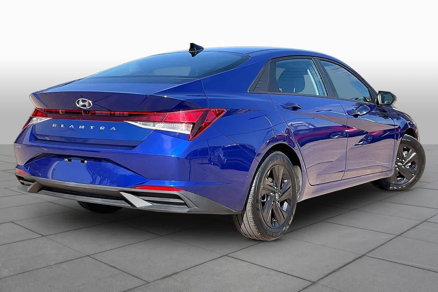 2021 Hyundai Elantra SEL - Photo 13