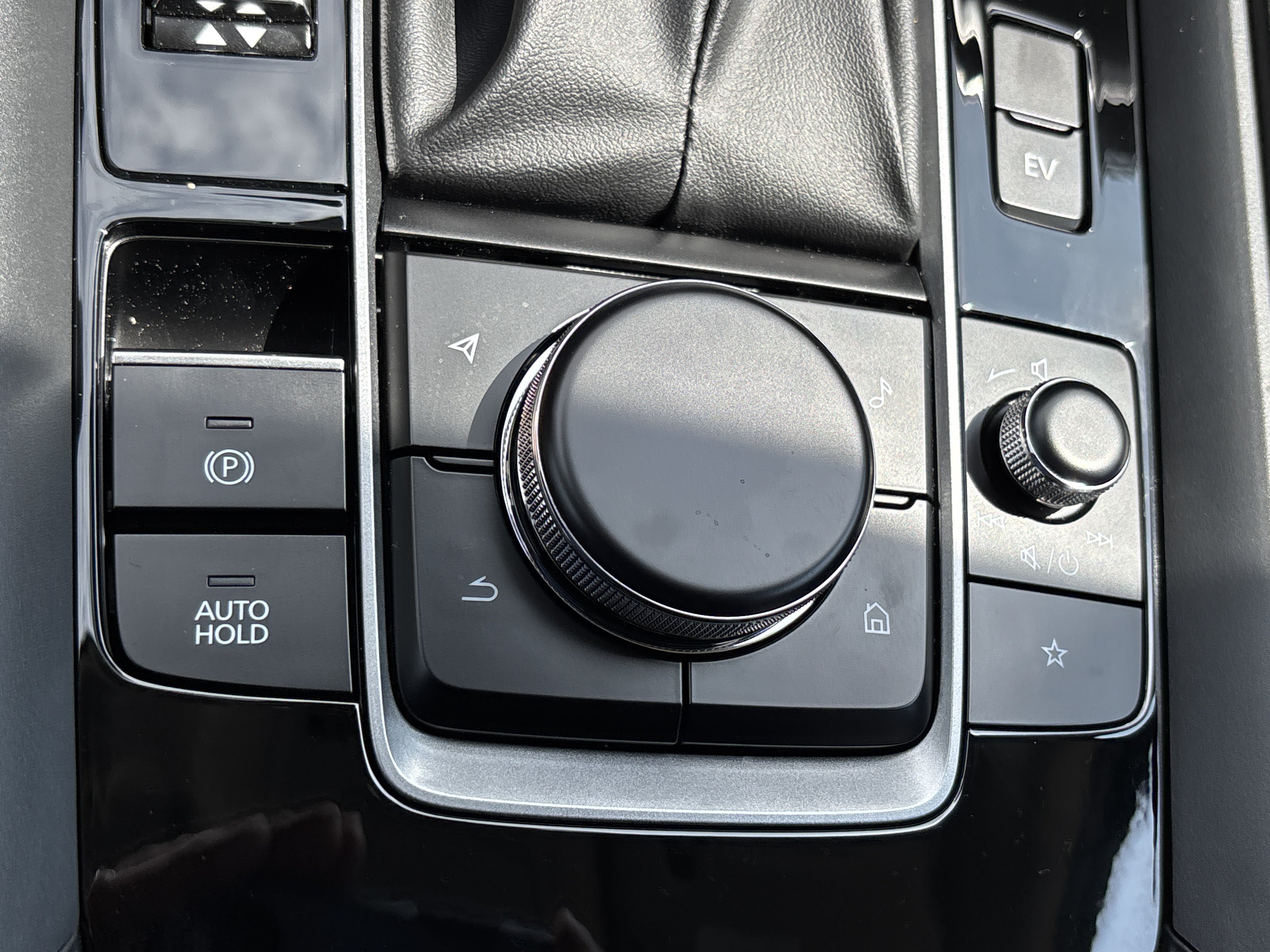 New 2026 Jet Black Mica Mazda Premium image 38