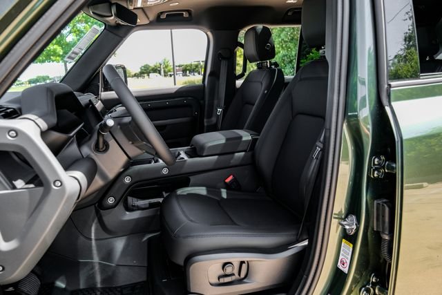 New 2026 Woolstone Green Land Rover S image 44