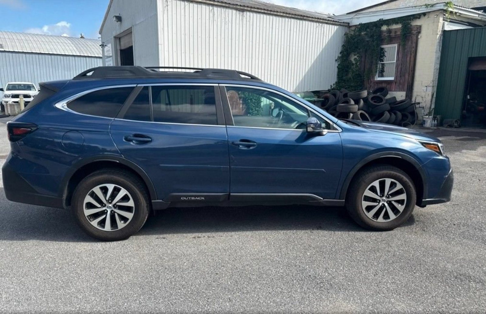 Used 2020 Abyss Blue Pearl Subaru Premium image 4