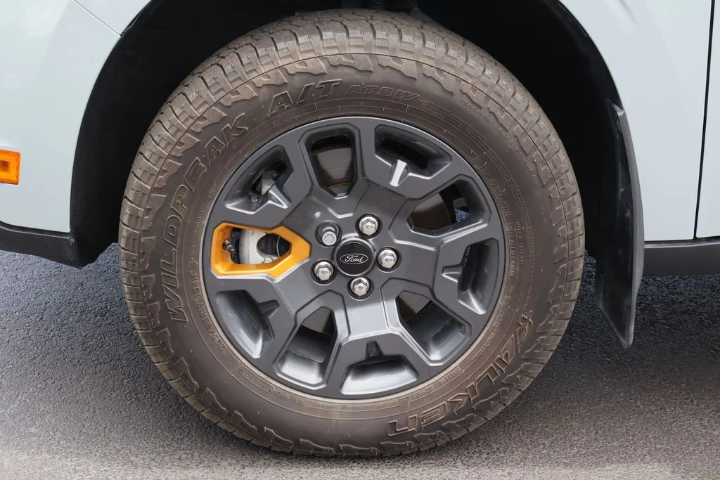 Used 2023 Green Ford XLT image 30