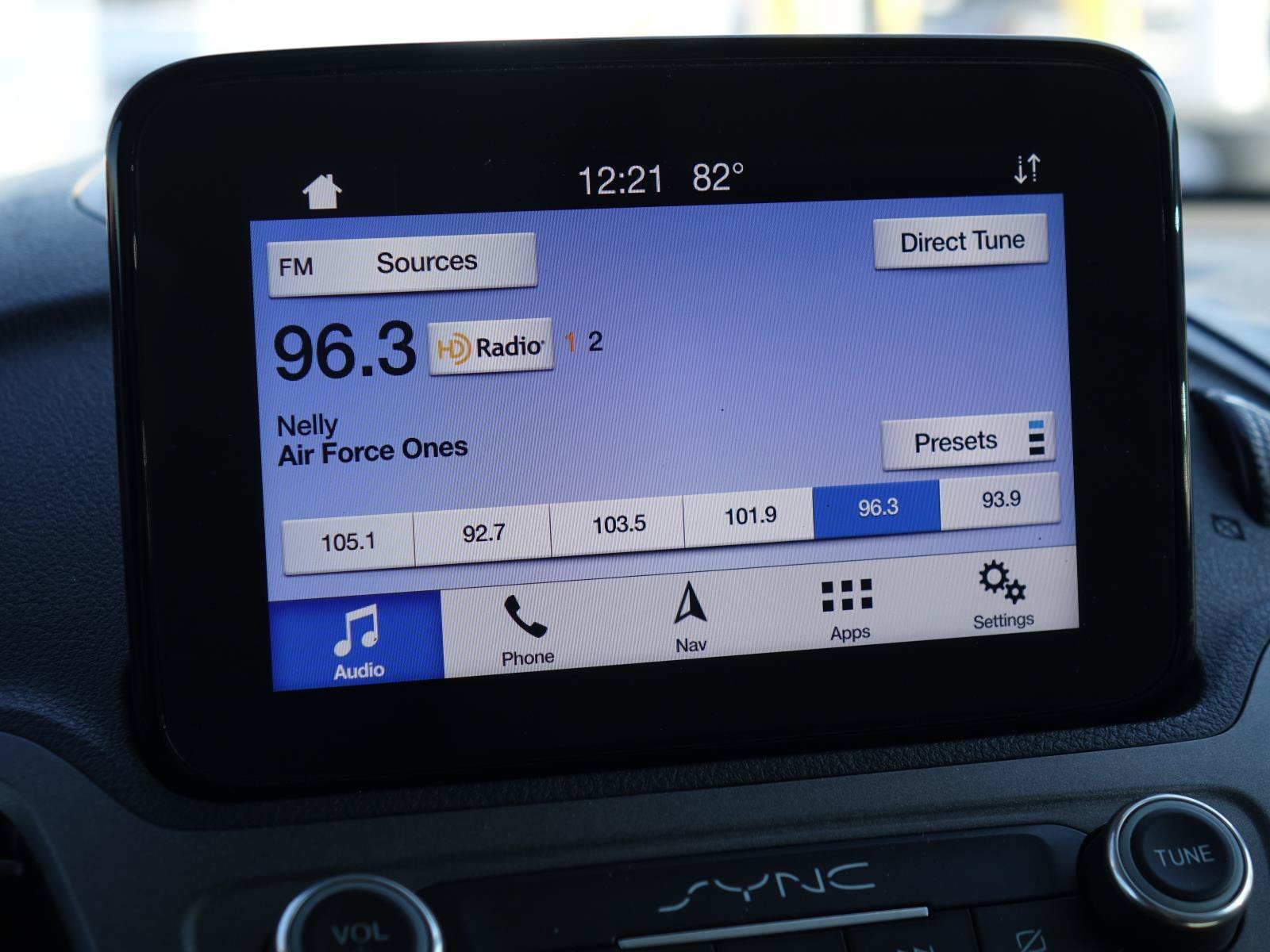 Used 2019 Frozen White Ford XLT image 14