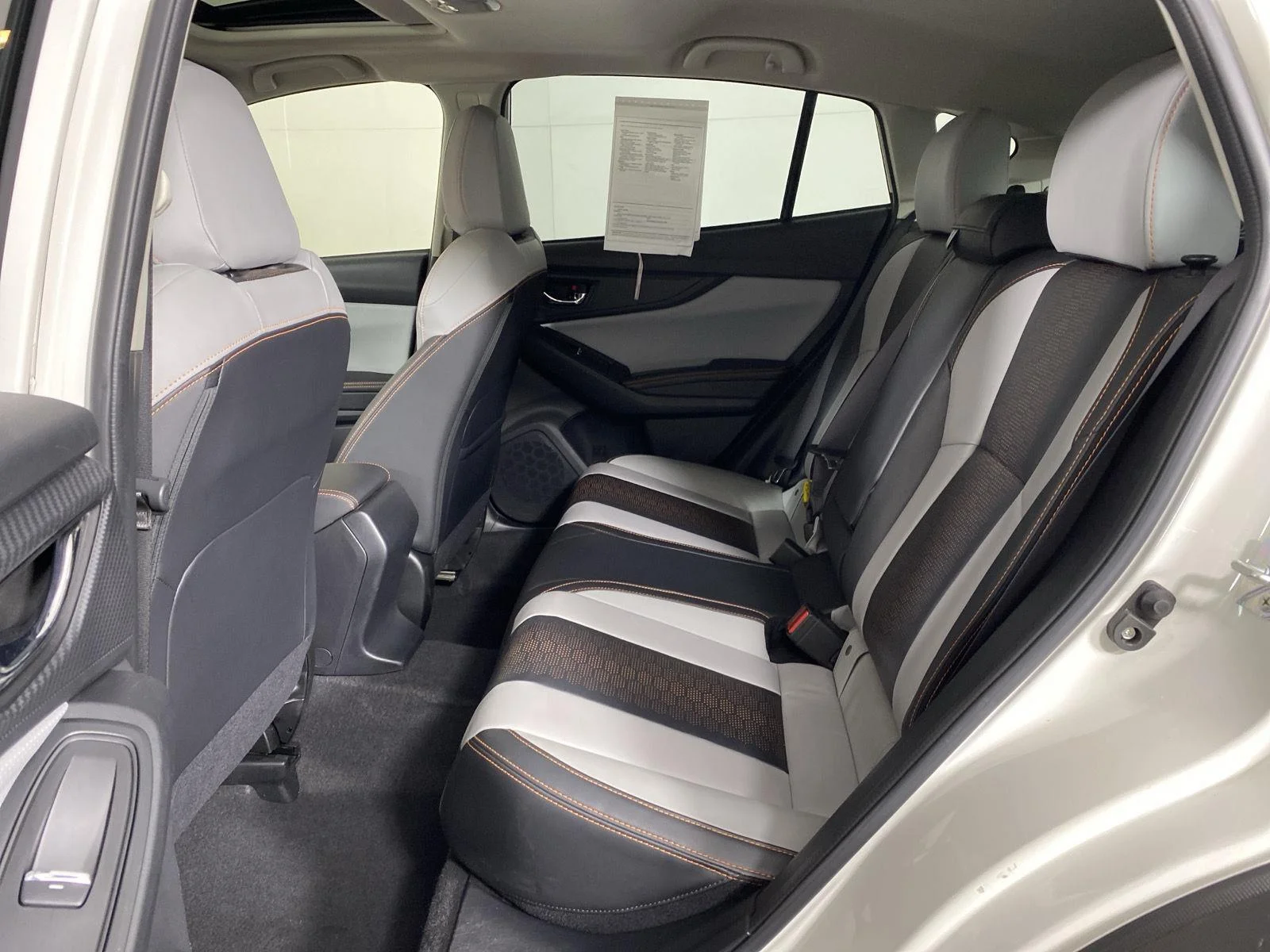 Used 2023 Crystal White Pearl Subaru Limited image 25