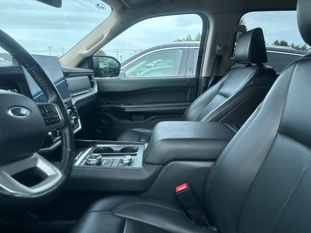 Used 2024 Silver Ford XLT image 7