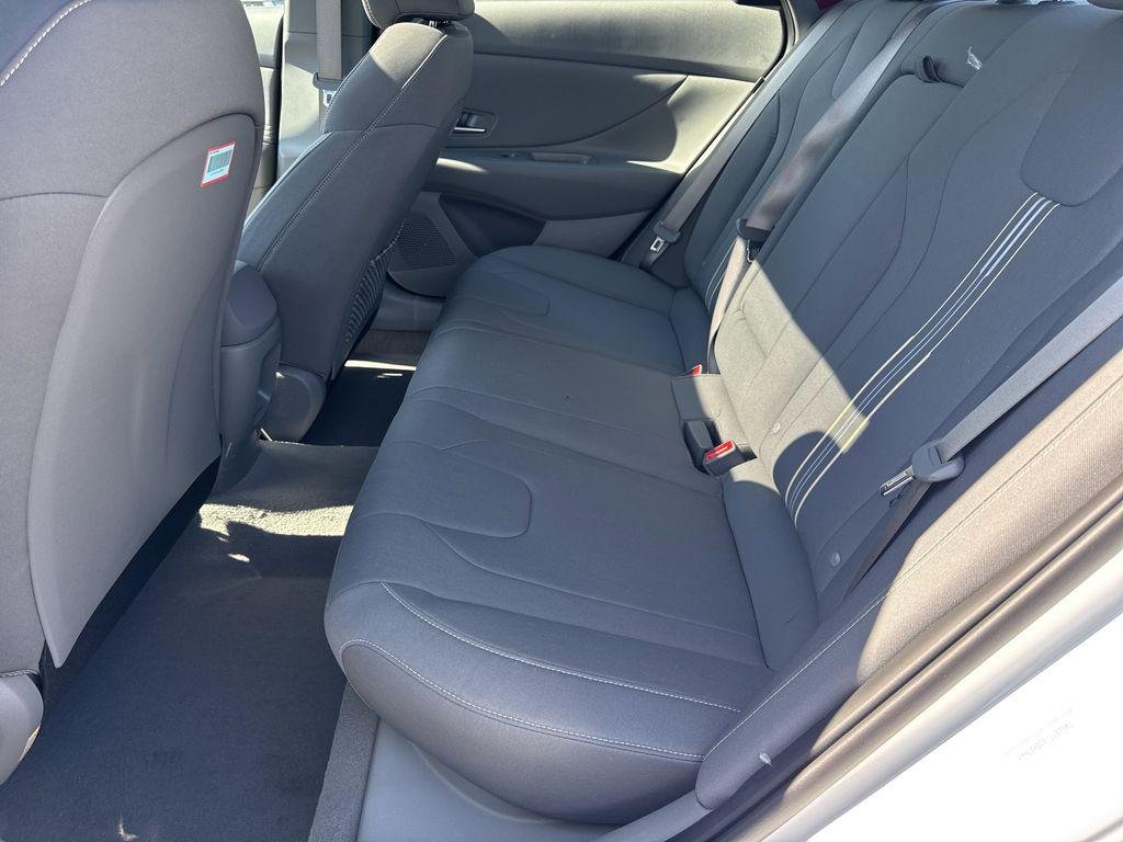 New 2026 White Hyundai SEL Sport Premium image 20