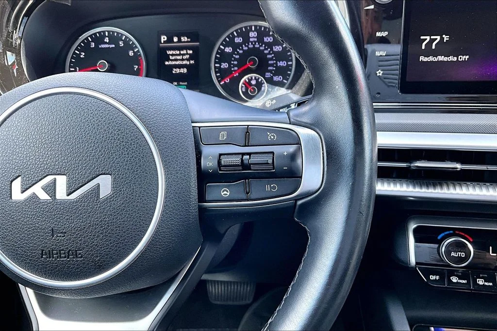 Used 2022 White Kia GT-Line image 12