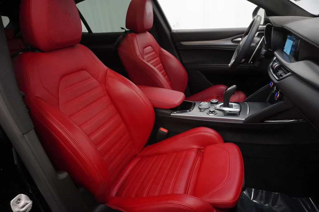 Used 2024 Black Alfa Romeo Veloce image 50