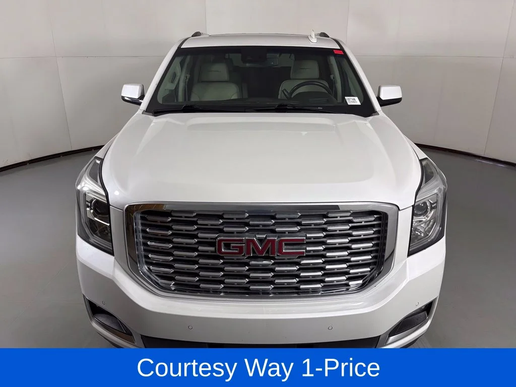 Used 2019 White GMC Denali image 4