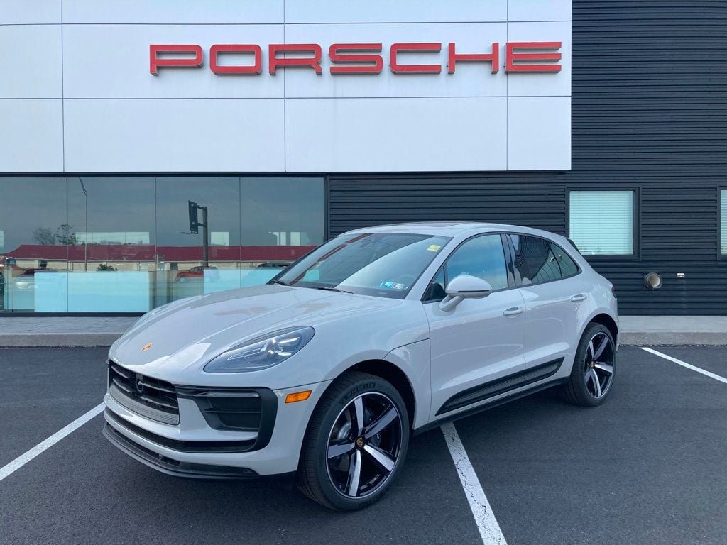 2024 Porsche Macan Base