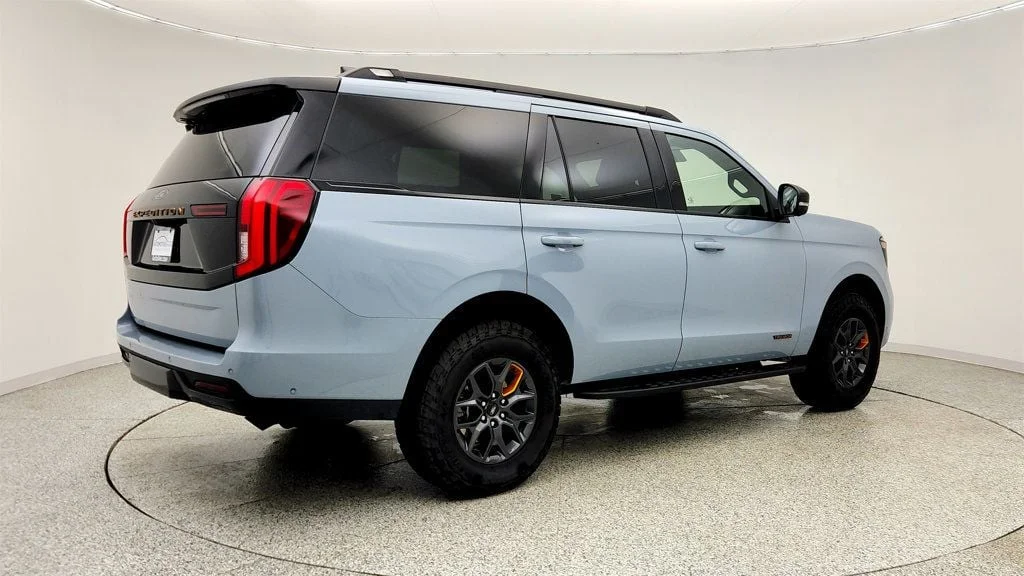 Used 2025 Glacier Gray Metallic TriCoat Ford Tremor 4x4 image 5