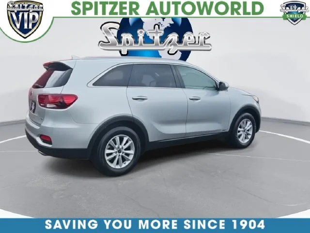 Used 2019 Silver Kia LX image 9