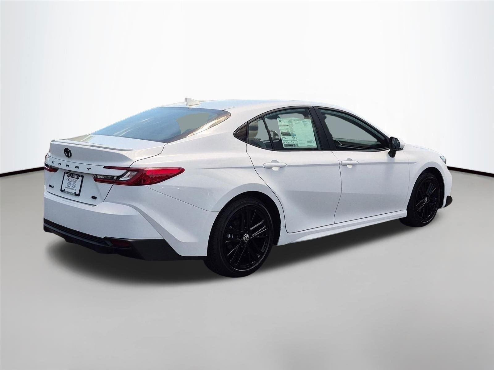 New 2026 Ice Cap Toyota SE image 5