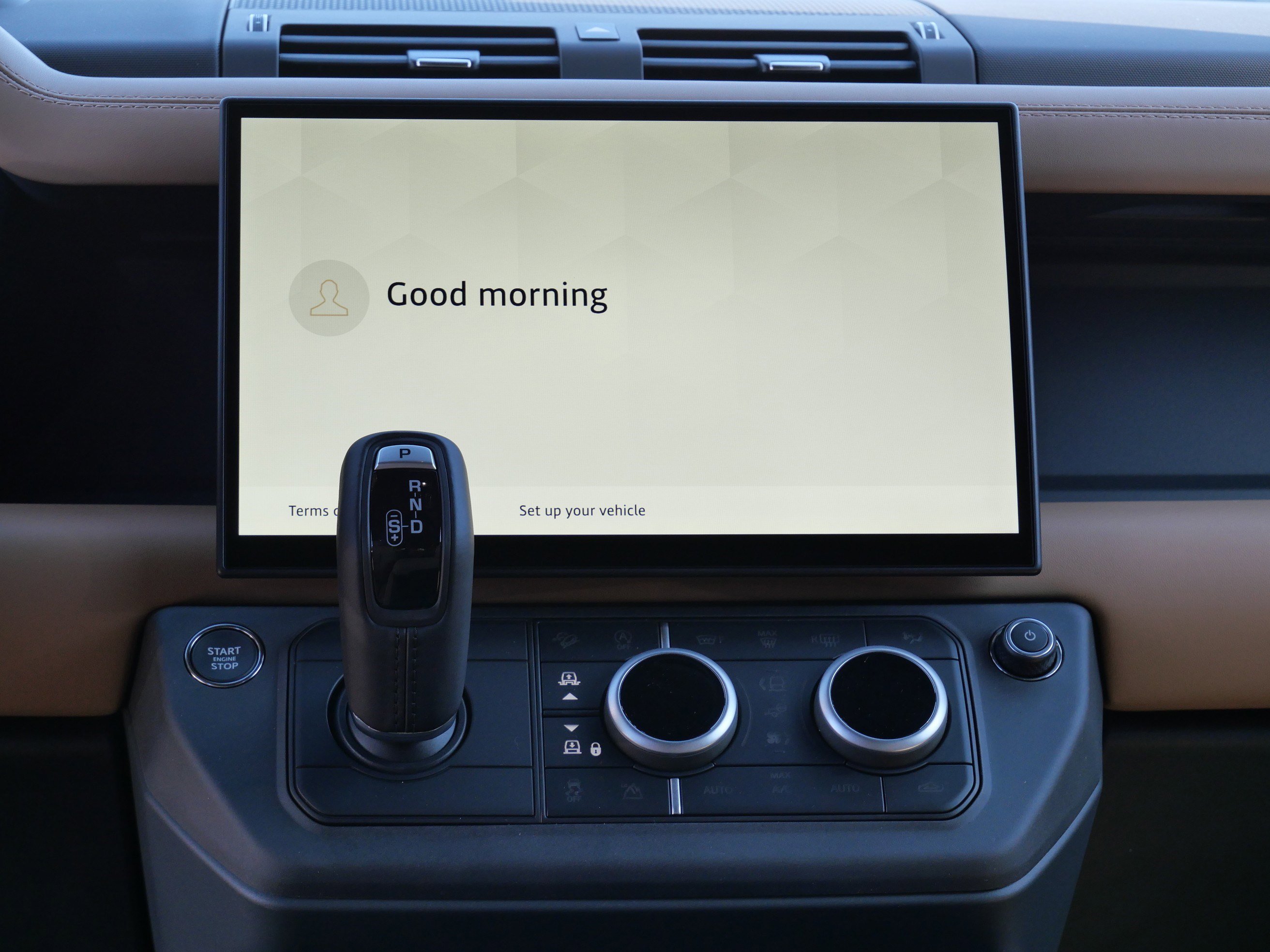 New 2026 Carpathian Grey Land Rover X-Dynamic SE image 9