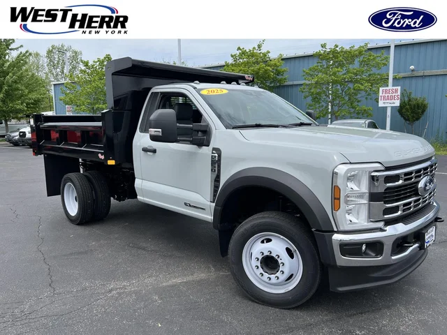 2025 Ford Chassis Cab F-550® XL