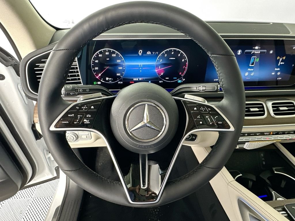 New 2026 MANUFAKTUR Moonlight White Metallic Mercedes-Benz GLE 350 image 11