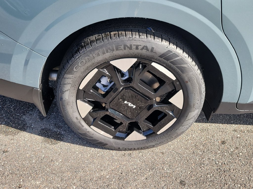 New 2027 Iceberg Green Kia EX image 39