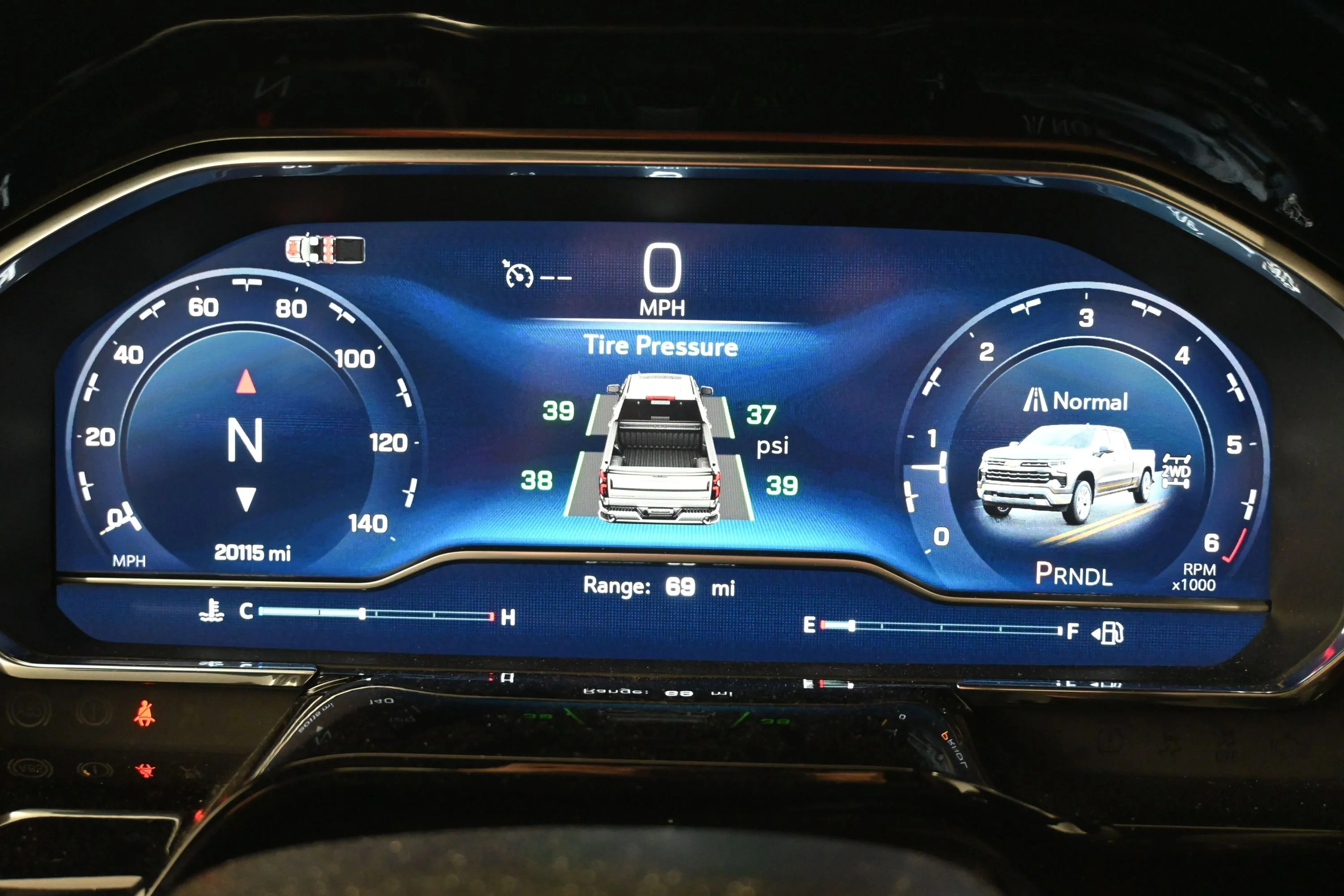 Used 2024 Sterling Gray Metallic Chevrolet LT image 19