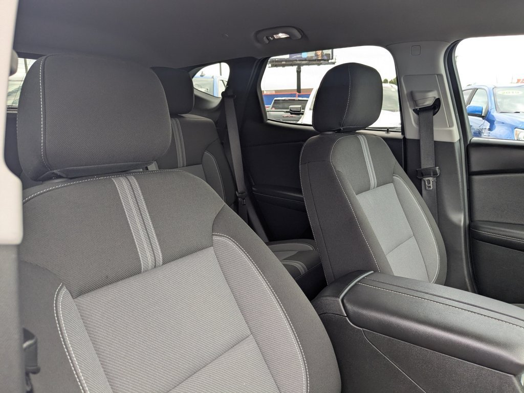 Used 2025 Summit White Chevrolet LT image 26