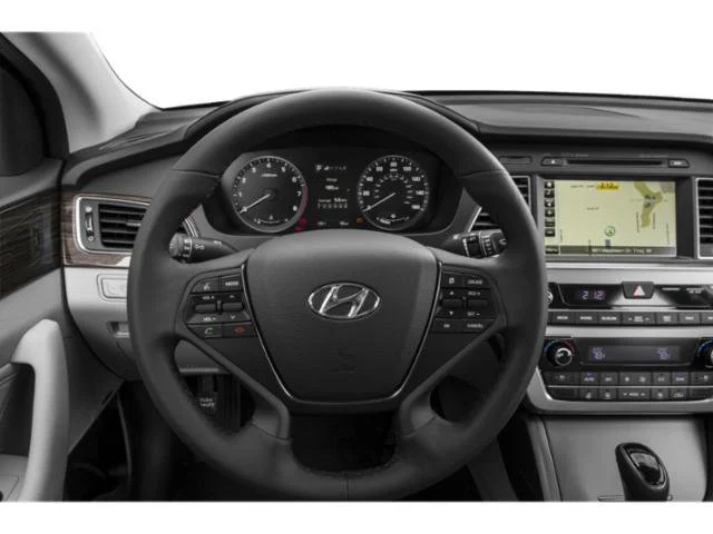 Used 2015 Phantom Black Hyundai Limited image 10