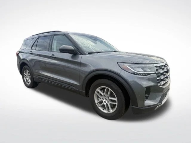 Used 2026 Gray Ford Active image 3