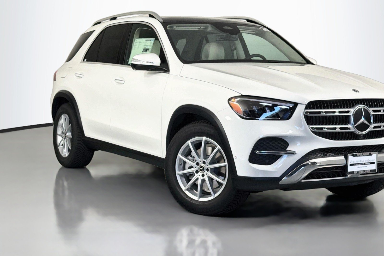 New 2026 Polar White Mercedes-Benz GLE 350 4MATIC® SUV image 13