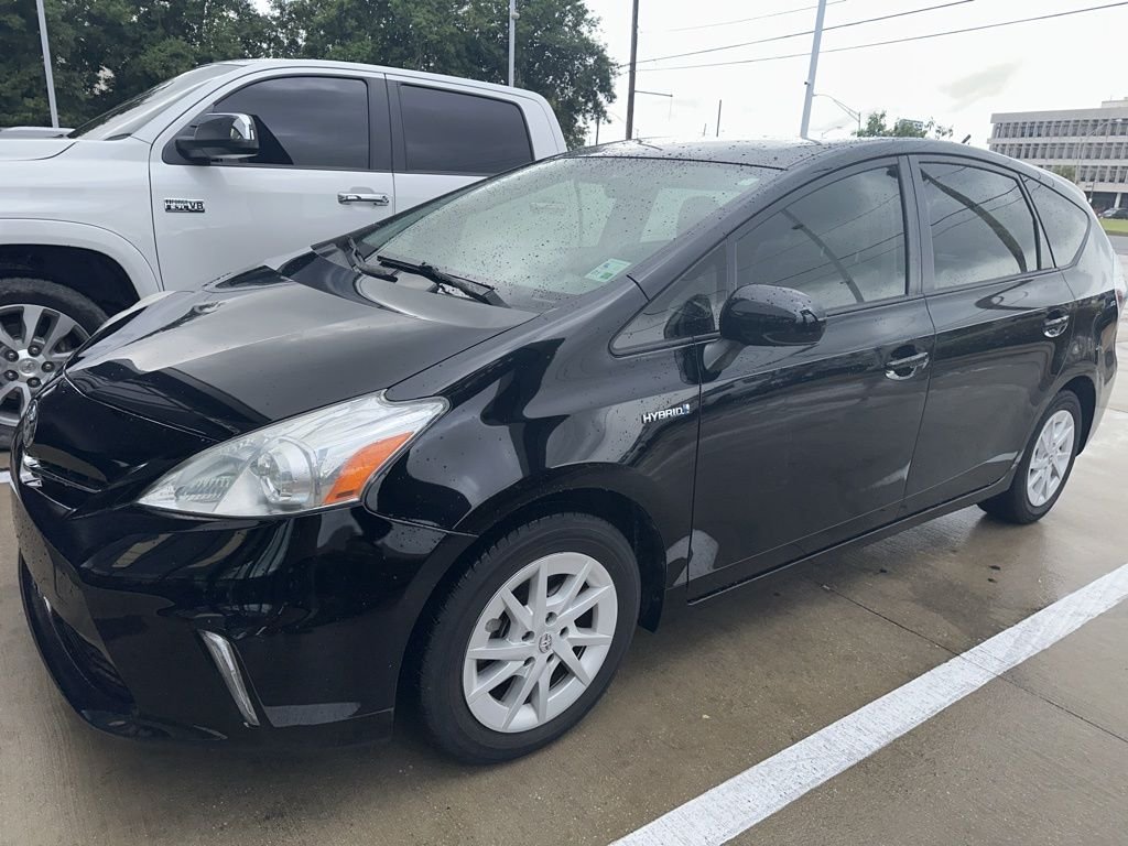 2013 Toyota Prius v Five