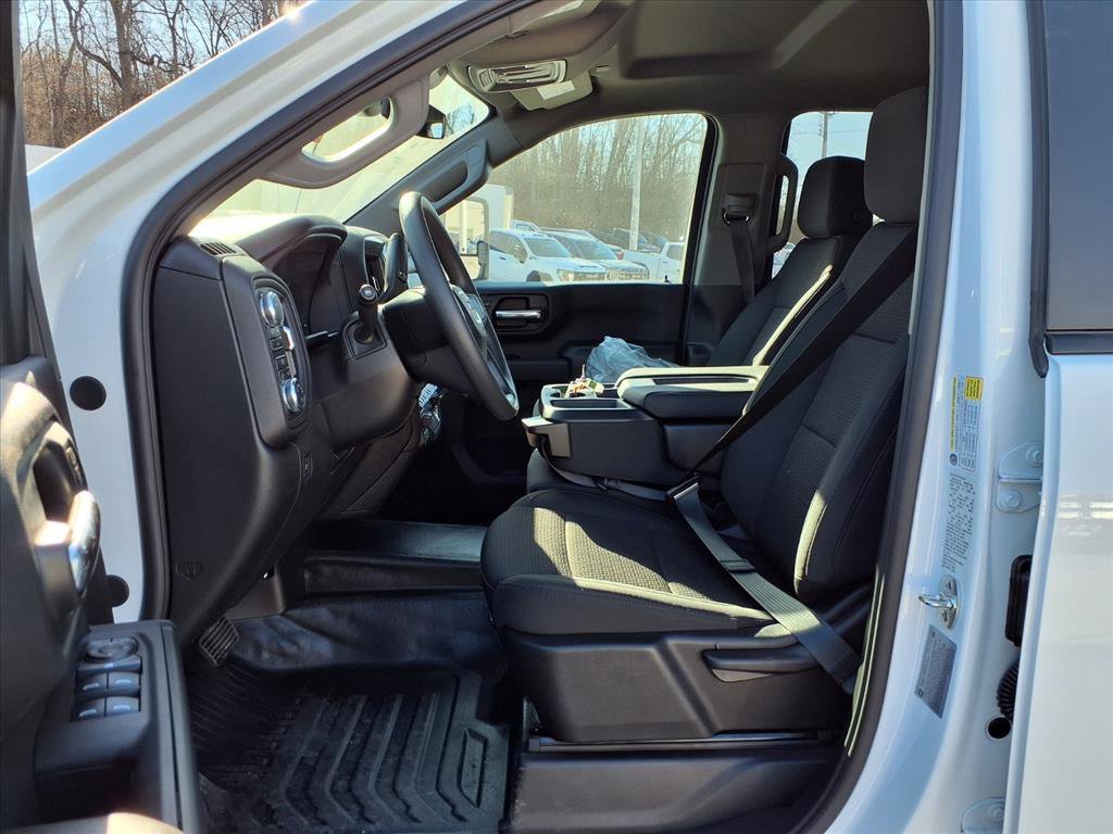 New 2026 Summit White GMC Pro image 15