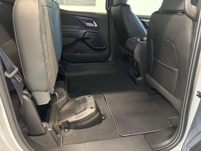 2026 Chevrolet Silverado EV LT - Photo 32
