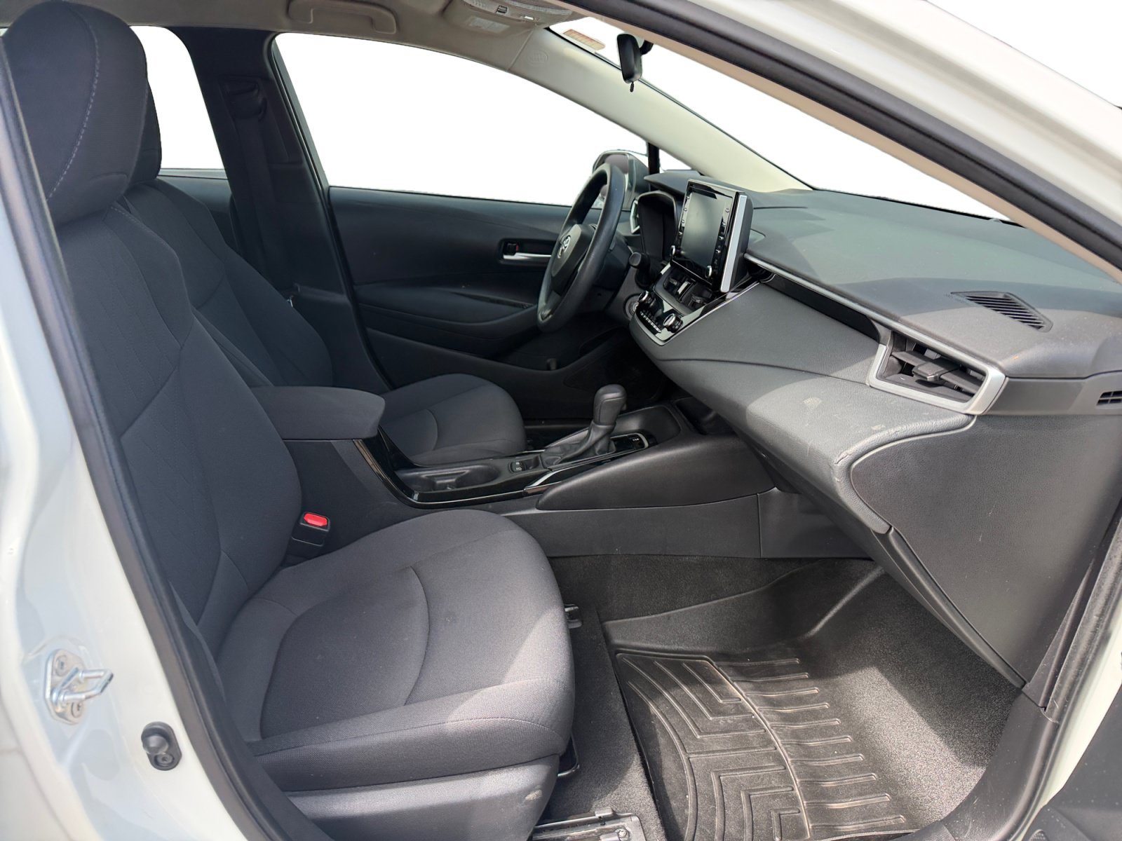 Used 2020 Super White Toyota LE image 26