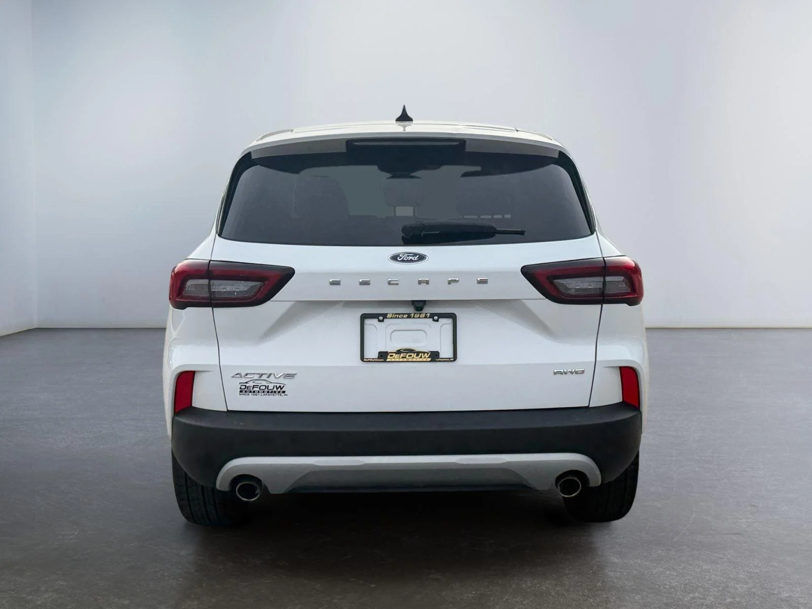 Used 2024 Oxford White Ford Active image 4