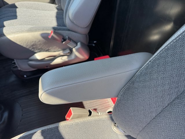 Used 2025 Summit White Chevrolet Work Van image 14