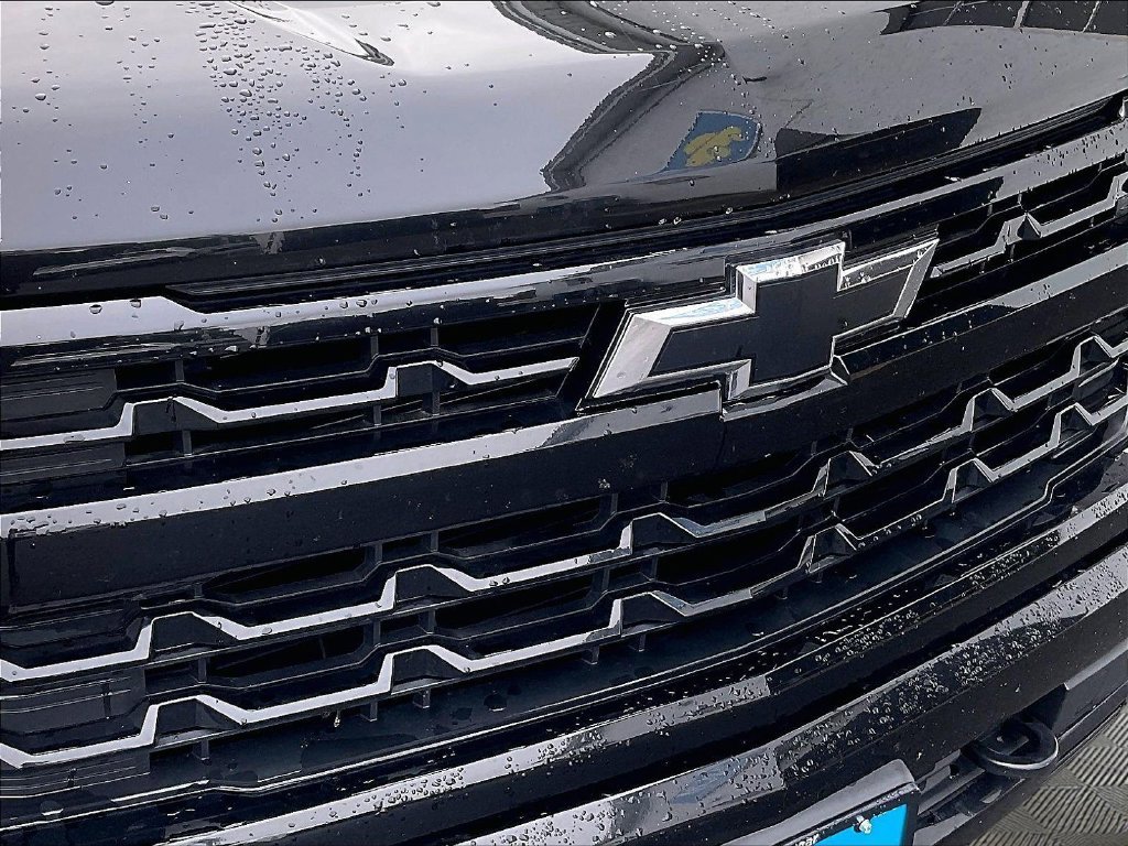 Used 2022 Black Chevrolet RST image 31
