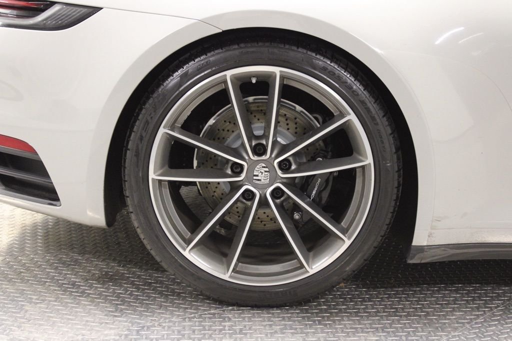 Used 2024  Porsche Carrera 4S image 16
