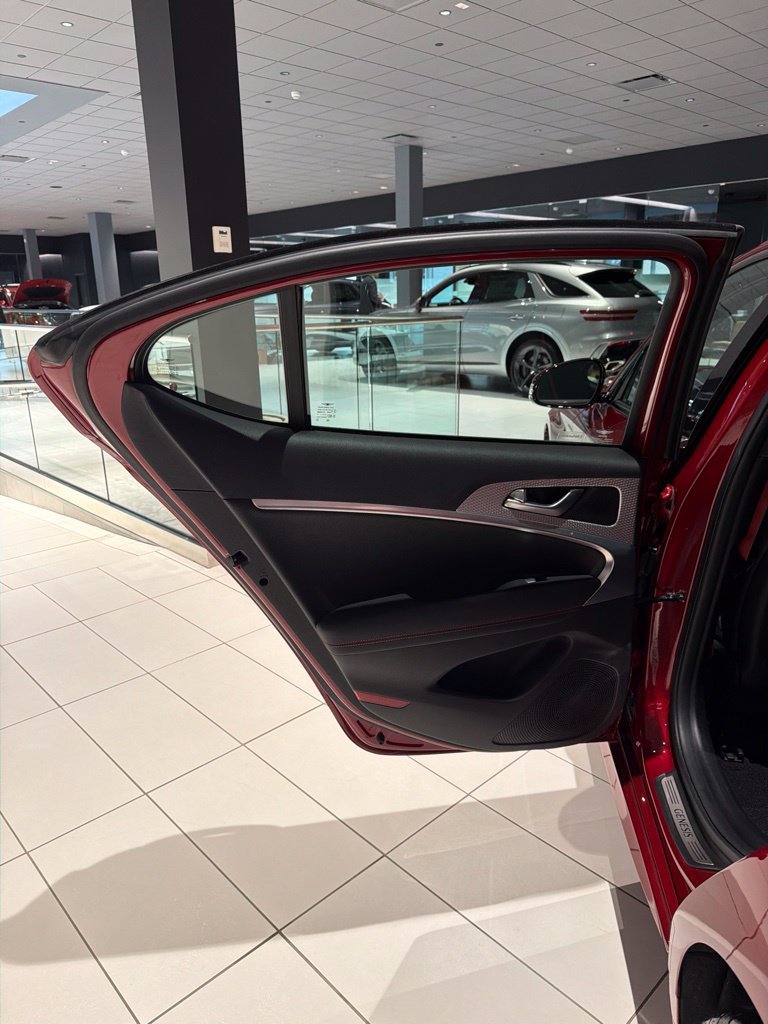2023 GENESIS G70 Standard - Photo 15