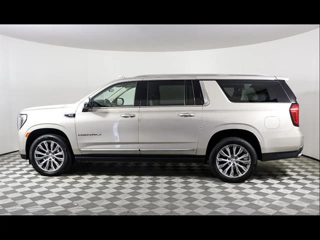 2021 GMC Yukon Denali 2WD's photo