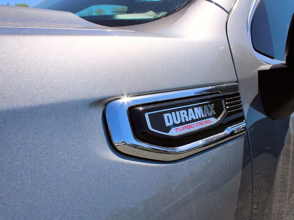 Used 2024 Sterling Metallic GMC SLT image 38