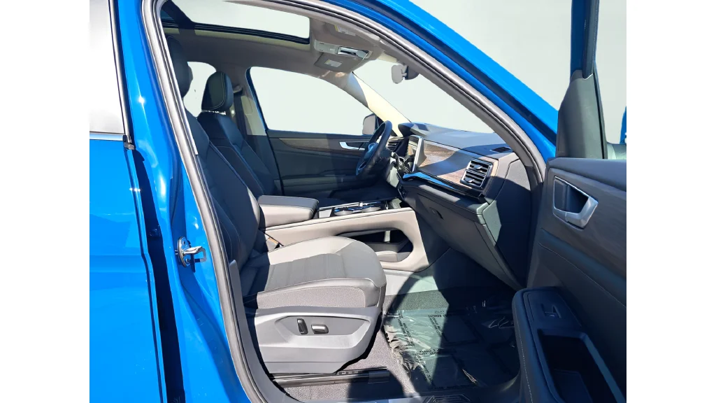 New 2026 Blue Volkswagen SEL image 14