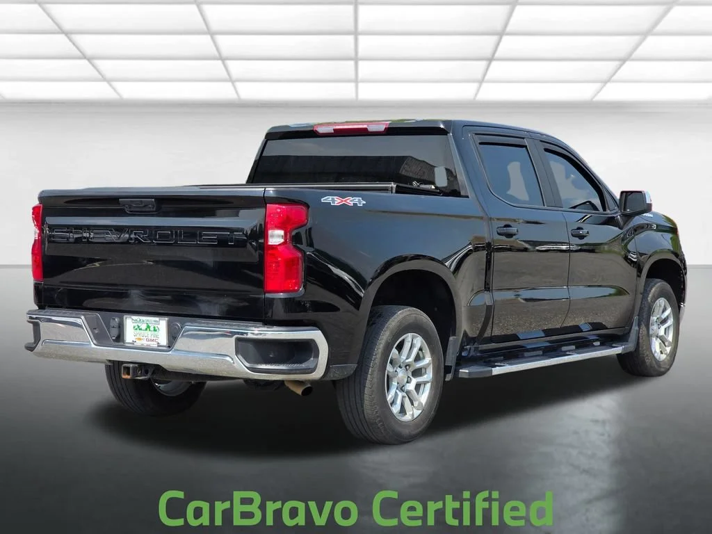 Used 2023 Black Chevrolet LT image 16