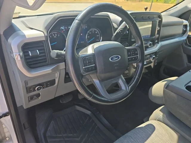 Used 2022 White Ford XLT image 16