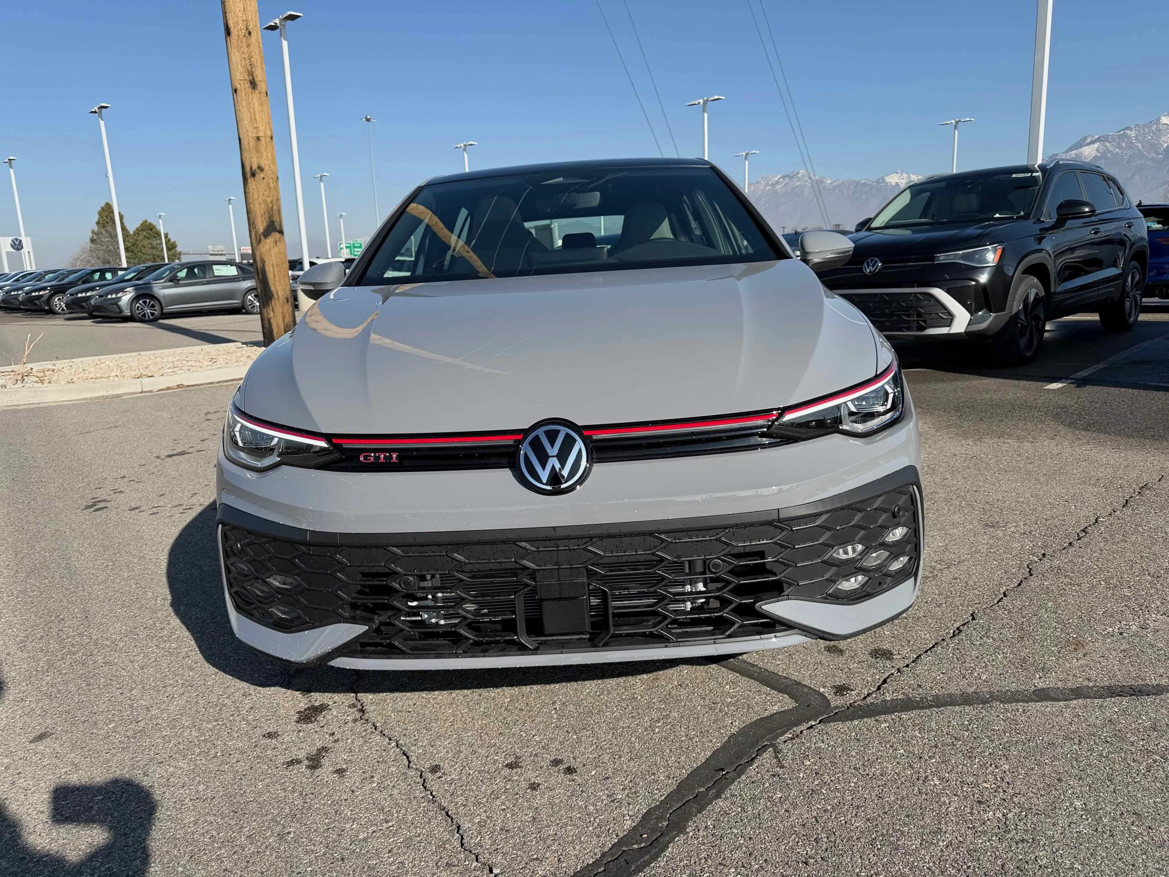 New 2026 Moonstone Volkswagen SE image 10
