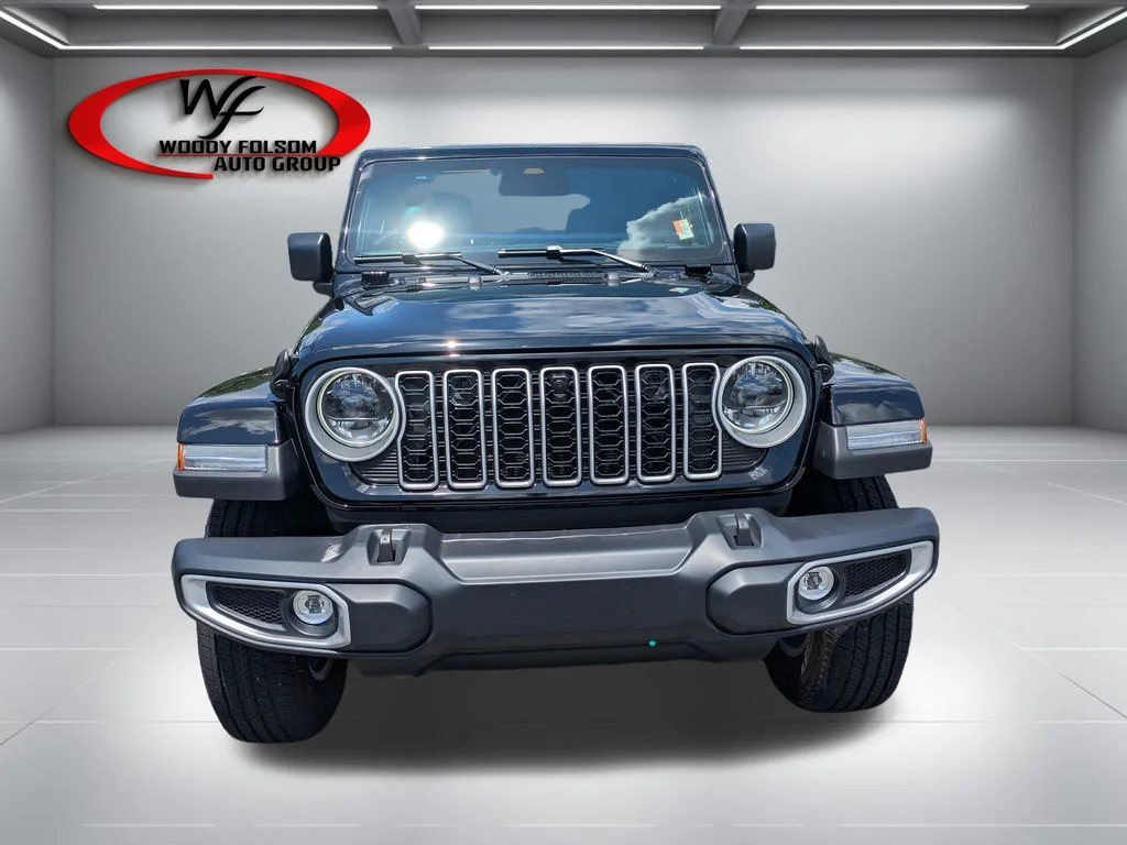 New 2026 Black Clear-Coat Exterior Paint Jeep Sahara image 11