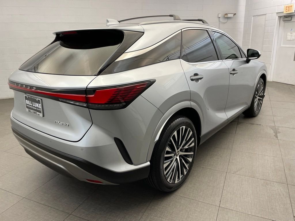 Used 2023 Silver Lexus 350h Premium Plus image 4