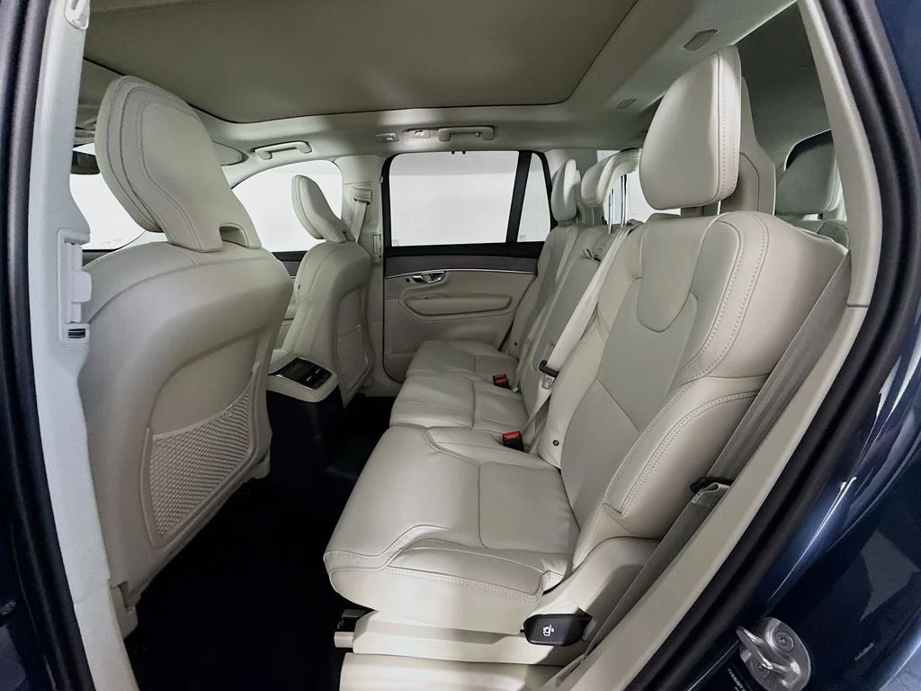 New 2026 Blue Volvo T8 Ultra image 26