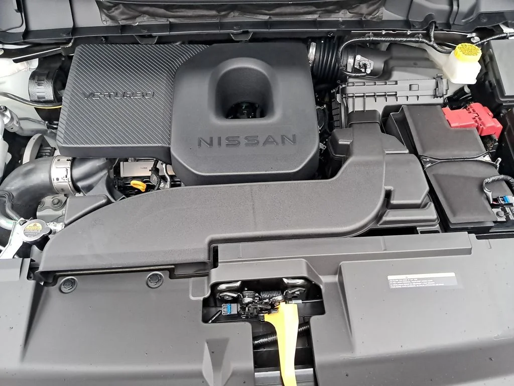 New 2026 White Nissan SL image 40